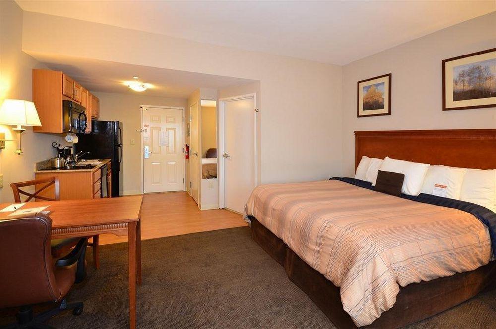 Candlewood By Ihg 2*